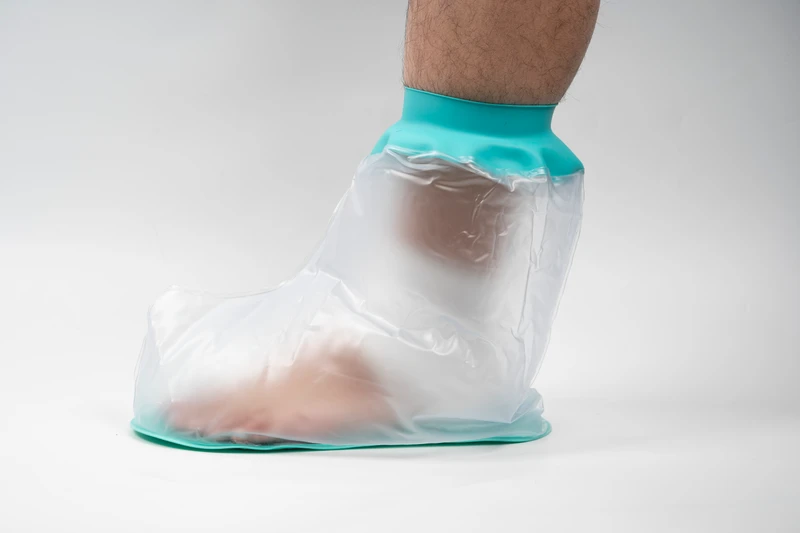 Adult Anti-Slip Transparent Cast Cover for Showering