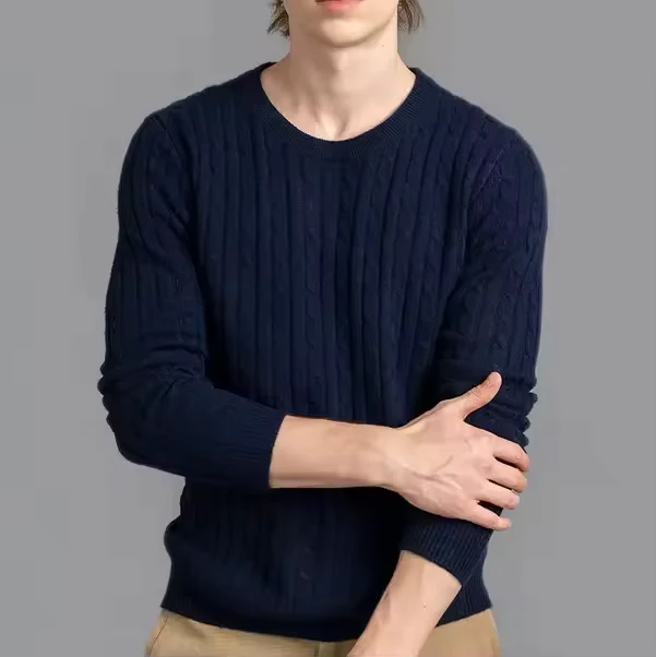 Classic-Cable-Knit-Pattern-Ombre-Mens-Crew-Neck-Cashmere-Pullover-in-Darker-Red-Comfortable-Classic-Sweater