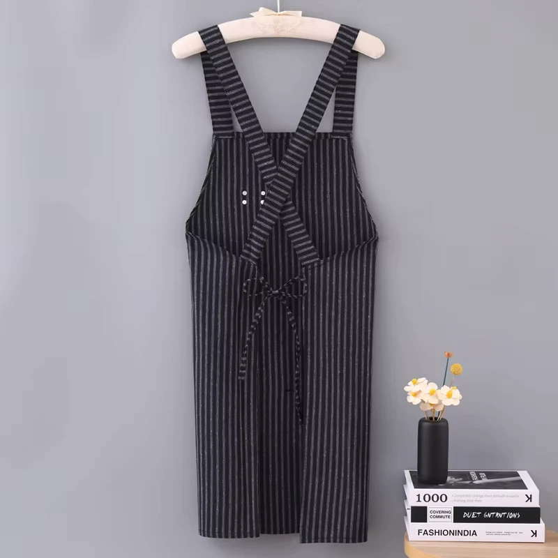 Cotton Cross-Back Apron with Pockets