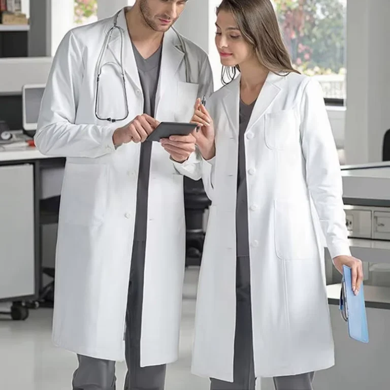 Custom-White-New-Design-Science-Hospital-Unisex-Pharmacist-Doctor-Uniform-Lab-Coat-With-Pocket-Logo