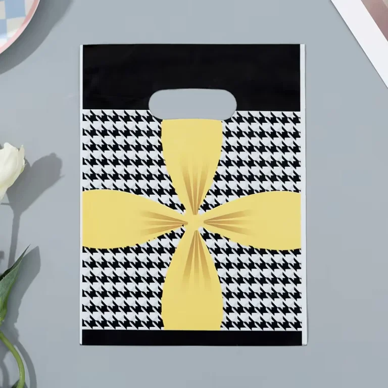 HOYO-Fashionable-Gift-Tote-Bag-with-Black-White-Houndstooth-Print-and-Yellow-Ribbon