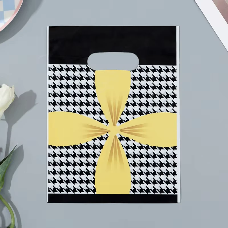 HOYO Fashionable Gift Tote Bag with Black White Houndstooth Print and Yellow Ribbon