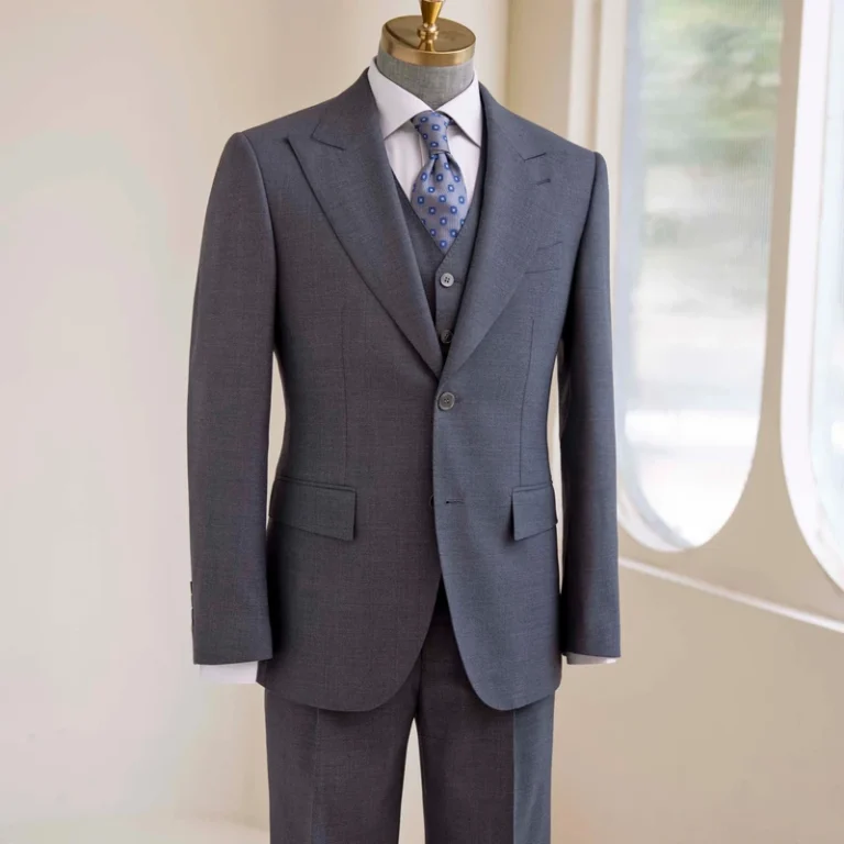 Haute-Couture-Mens-Single-Breasted-Wedding-Suit-High-Quality-Wool-V-Neck-Collar-Bespoke-Design-for-Plus-Sizes