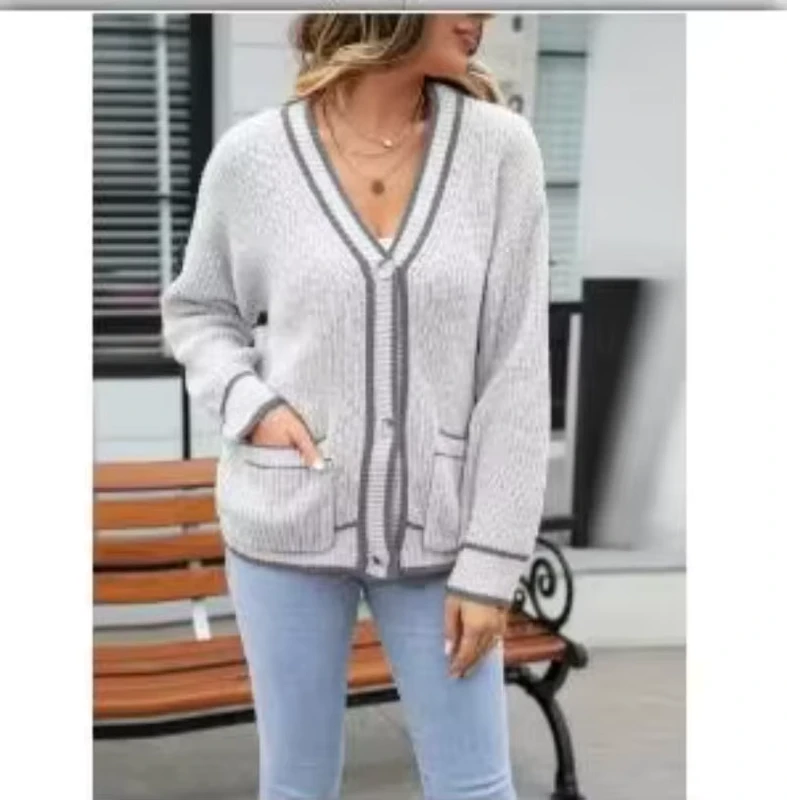 JAC22 H9065 Women's Simple Contrast Pocket Sweater