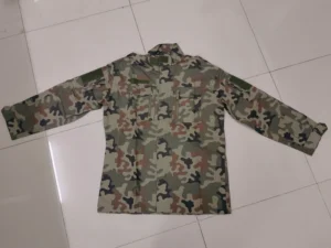 Lightweight Tactical Uniform Camouflage Shirt Long Sleeve Moisture Wicking Waterproof Anti Wrinkle Ripstop Fabric Four Seasons