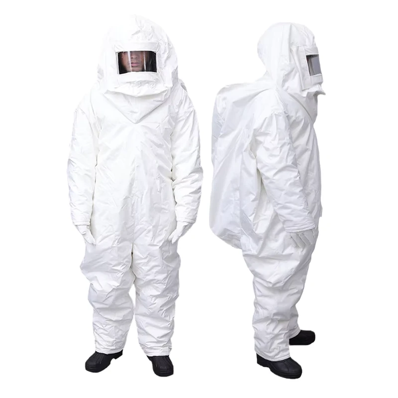 Liquid Nitrogen Suits for Cryogenic Protection Used in Laboratory LNG Projects
