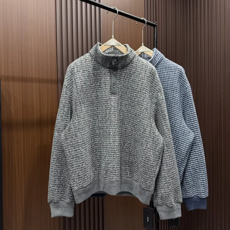 New-Winter-Thickened-Mens-Sweater-with-Stand-Collar-and-High-end-Feel-Niche-Fashion-Brand-for-Designers