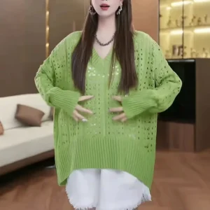 Women’s Casual Drop Shoulder Sweater with Hollow Out Bracelet Sleeve for Winter
